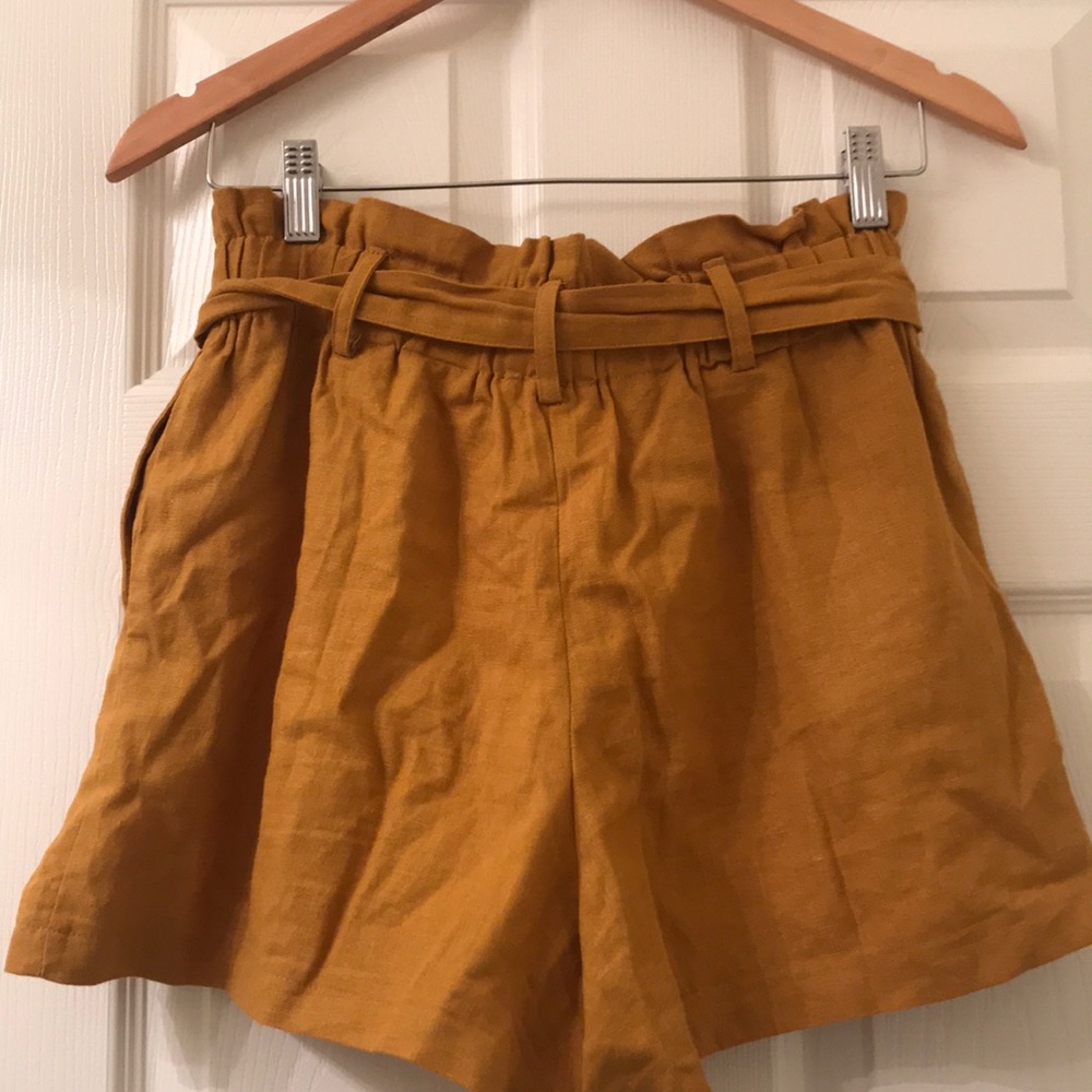 HAVE High-Waisted Shorts - Picture 3 of 6